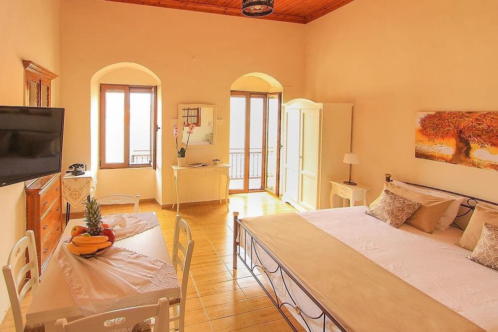 Athanasia'S House Symi Exterior foto